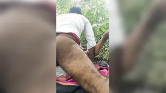 Cheating Wife Fucking Neighbor Outdoors In This Leaked Video