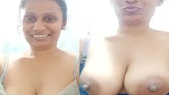 Mature Aunty Showing Her Big Tits Topless Taking Selfie Video