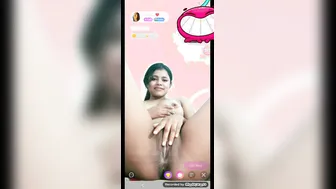 Live Cam Slut From India Fingering Herself Naked For Viewers