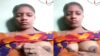 Aunty Flashing Heavy Boobs In Loose Blouse Caught On Mobile
