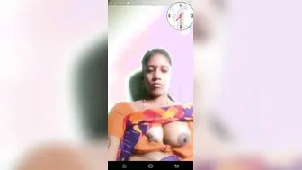 Aunty Flashing Heavy Boobs In Loose Blouse Caught On Mobile