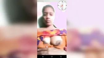Aunty Flashing Heavy Boobs In Loose Blouse Caught On Mobile