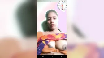 Aunty Flashing Heavy Boobs In Loose Blouse Caught On Mobile