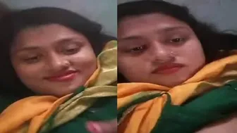 Village Bhabhi Exposing Her Huge Melons On Video Call For Lover