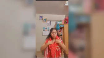 Busty Desi Babe Showing Off Her Big Boobs And Hairy Pussy