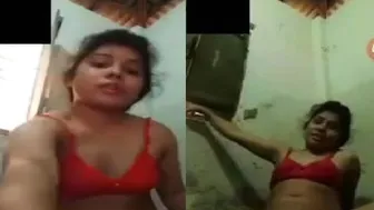 Married Bhabhi Shaving Her Smooth Pussy In Leaked Homemade Mms