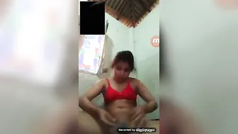 Married Bhabhi Shaving Her Smooth Pussy In Leaked Homemade Mms
