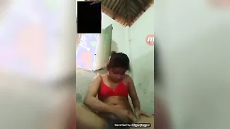 Married Bhabhi Shaving Her Smooth Pussy In Leaked Homemade Mms