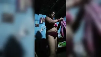 Tamil Aunty Showing Her Ass While Changing Clothes In Room