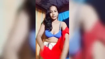 Indian GF Stripping Her Saree Naked In Private Room