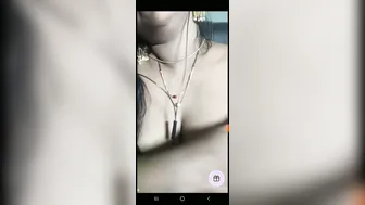 Desi Aunty Showing Her Big Boobs With Her Blouse Pulled Open