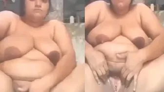 Chubby Indian Aunty Desperate For Action Stripping On Camera