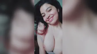Chubby Bhabhi Flashing Her Massive Tits In Leaked Private Clip
