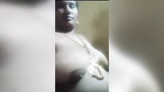 Unsatisfied South Indian Aunty Exposing Massive Boobs On Camera