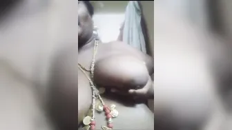 Unsatisfied South Indian Aunty Exposing Massive Boobs On Camera