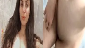 Pakistani GF Getting Naked For Her Man On Camera