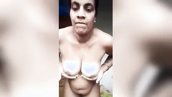 Mallu Aunty Naked Fingering Herself Making Private Video Alone