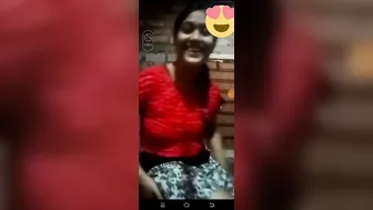 GF Showing Her Naked Body During Late Night Video Call