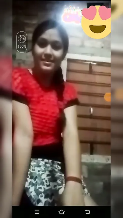 GF Showing Her Naked Body During Late Night Video Call