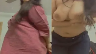 Gorgeous Babe Exposing Her Big Naked Boobs Taking Hot Selfies