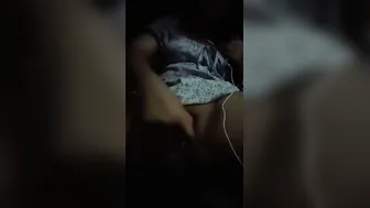 Busty Gf Pleasuring Herself With Toy In Leaked Private Clip