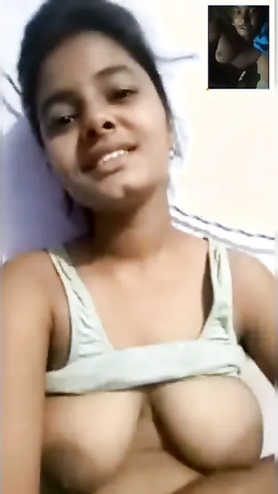 Cute GF Getting Naked On Video Call With Her Boyfriend