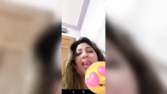 Married Bhabhi Getting Wild On Video Call Showing Huge Boobs