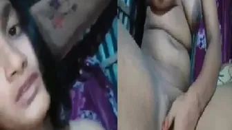 Fingering Village Babe Naked Getting Herself Off In The Open