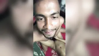Desi Couple Recording Themselves Fucking On Their Mobile Phone