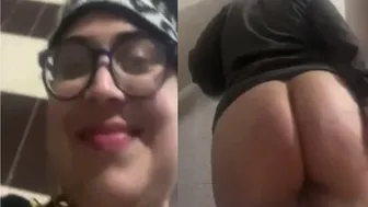 Thick Babe Spreading Her Plump Pussy Lips For The Camera Now
