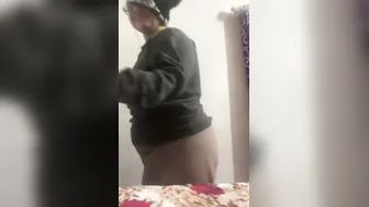 Thick Babe Spreading Her Plump Pussy Lips For The Camera Now