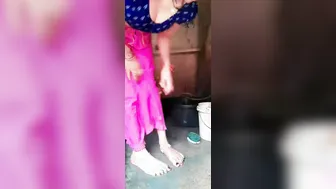 Village Bhabhi Bathing Naked Before Devar Catches Her Wet