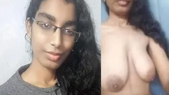 College GF Showing Her Big Natural Boobs On Video