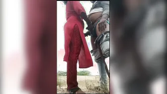 Horny Neighbor Aunty Sneaking Out For Outdoor Fun With Me