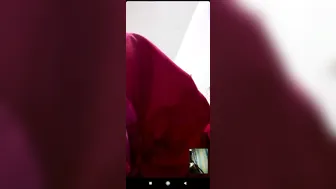 Married Aunty Spreading Her Pussy During Naughty Video Call