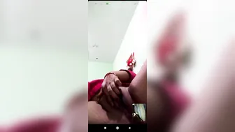 Married Aunty Spreading Her Pussy During Naughty Video Call