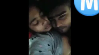 Bengali Babe Showing Boobs And Letting Boyfriend Suck Them