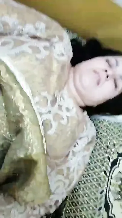 Pakistani Milf Getting Pounded Hard By Her Next Door Friend