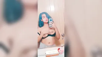 Model GF Topless Showing Off Her Massive Boobs Today