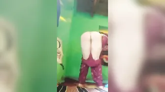 Busty Aunty Sending Naughty Nude Clips To Her Secret Lover