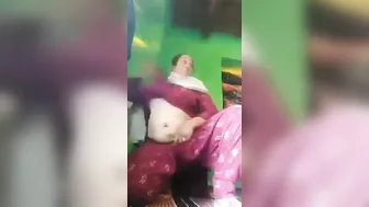 Busty Aunty Sending Naughty Nude Clips To Her Secret Lover