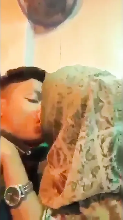 Bengali Babe Playing With Her Tits During Feeding Time Fun
