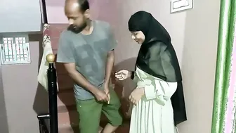 Desi Hijab Girl Giving Sloppy Blowjob In Leaked Bedroom Video
