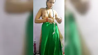 Desi Bhabhi Slowly Unwrapping Saree Showing Nude Body To Lover