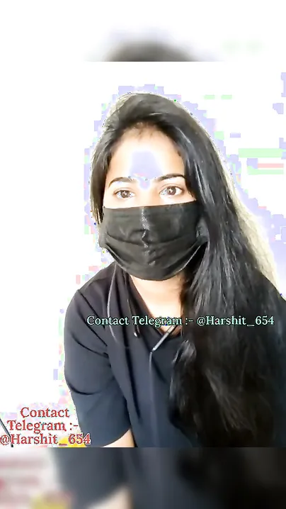 Busty South Indian Babe Flaunting Her Curves In Solo Cam Show