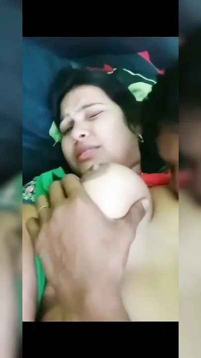 Busty Wife Feeding Her Husband Then Fucking Him In Viral Tape