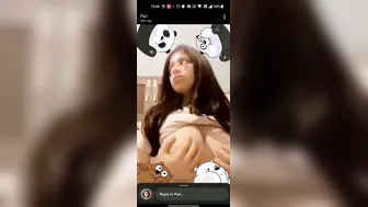 GF Flashing Her Big Tits On Video Chat Gone Viral