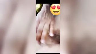 Aunty With Pokies Teasing Her Naked Body During Video Call