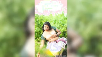 South Indian GF Going Topless Exposing Heavy Boobs