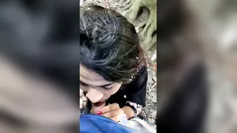 Horny Gf Blowing Him Outdoors Before Getting Pounded Hard